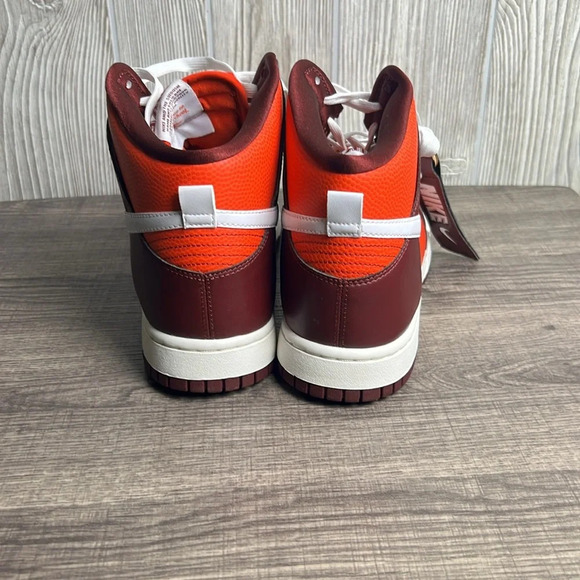 Nike Dunk High Be True To Her School Size 10.5 - Picture 6 of 10